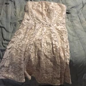 Ann Taylor Dresses - Ann Taylor Embroidered Organza Strapless Dress Ann Taylor Dresses - Ann Taylor Embroidered Organza Strapless Dress
